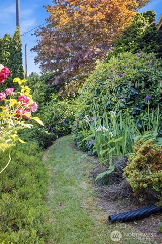 10209 64th Avenue S, Seattle, WA 98178