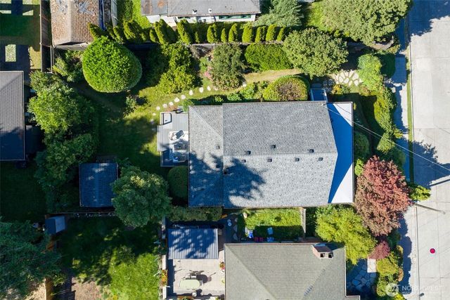 10209 64th Avenue S, Seattle, WA 98178
