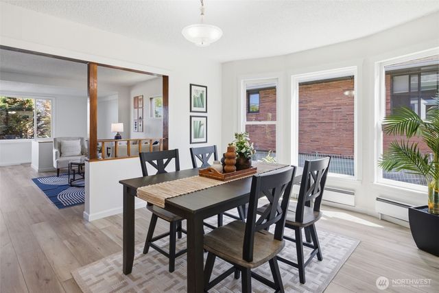 10209 64th Avenue S, Seattle, WA 98178