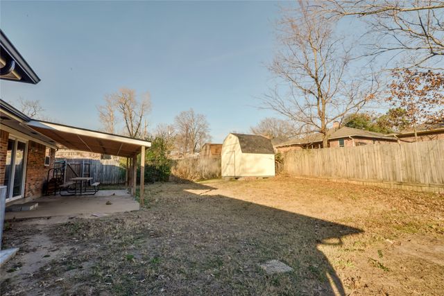 914 S Hyde Park, Denison, TX 75020