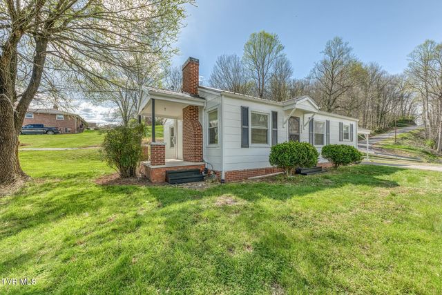 5270 Fort Henry Drive, Kingsport, TN 37663