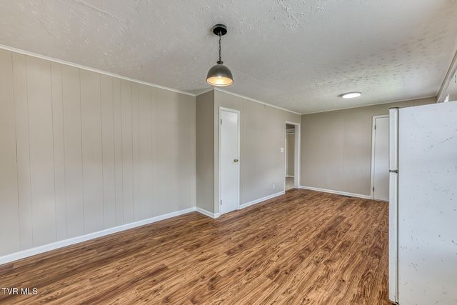 5270 Fort Henry Drive, Kingsport, TN 37663