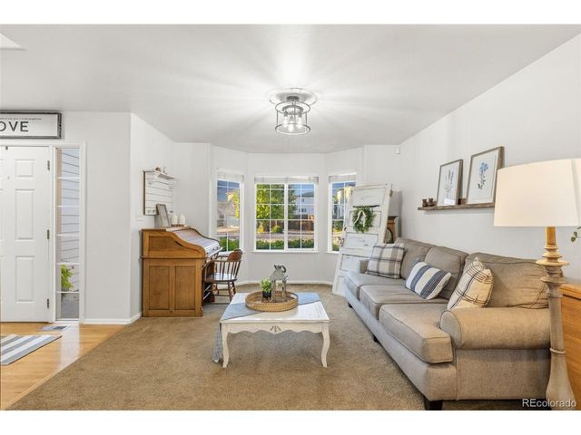 2206 Settlers Dr, Pueblo, CO 81008