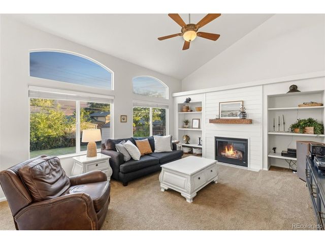 2206 Settlers Dr, Pueblo, CO 81008