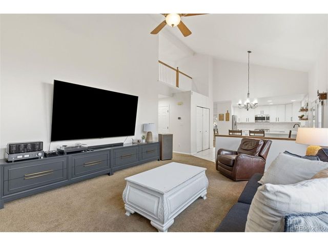 2206 Settlers Dr, Pueblo, CO 81008