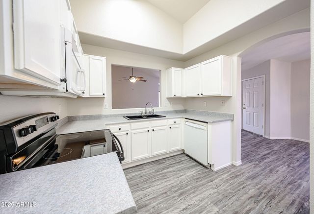 6431 W CHISUM Trail, Phoenix, AZ 85083