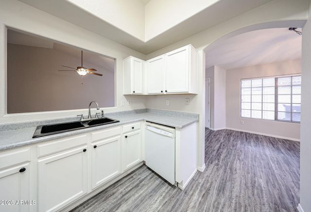 6431 W CHISUM Trail, Phoenix, AZ 85083