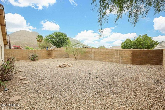 6431 W CHISUM Trail, Phoenix, AZ 85083