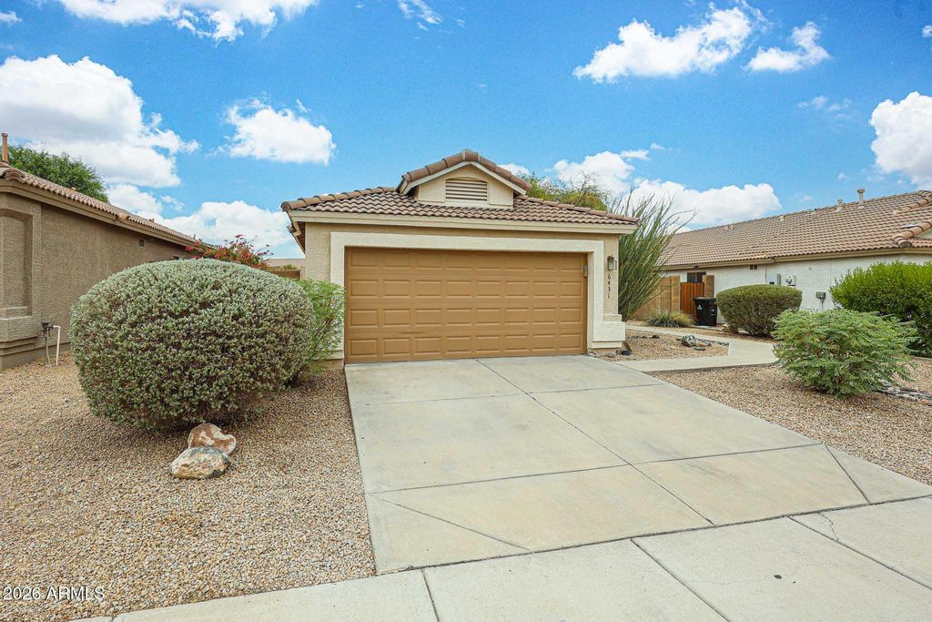 6431 W CHISUM Trail, Phoenix, AZ 85083