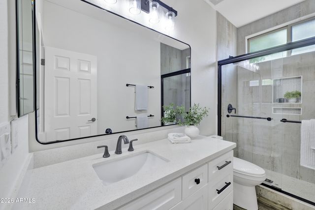 7218 N 84TH Drive, Glendale, AZ 85305