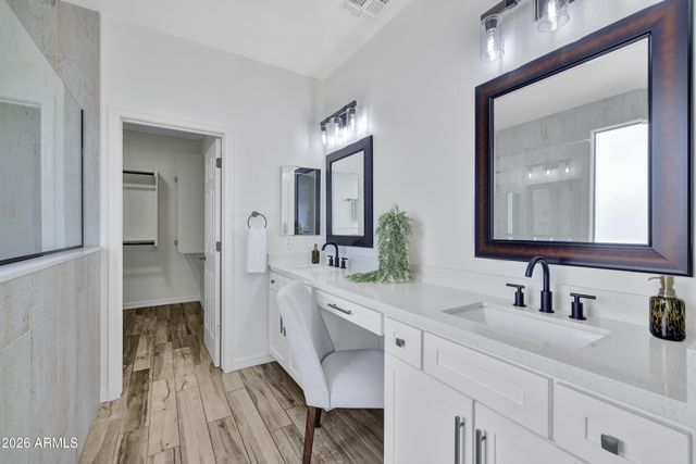 7218 N 84TH Drive, Glendale, AZ 85305