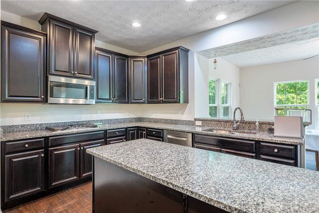 8730 Dowd Court, Dayton, OH 45458