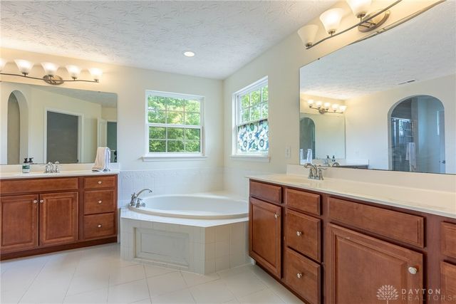 8730 Dowd Court, Dayton, OH 45458