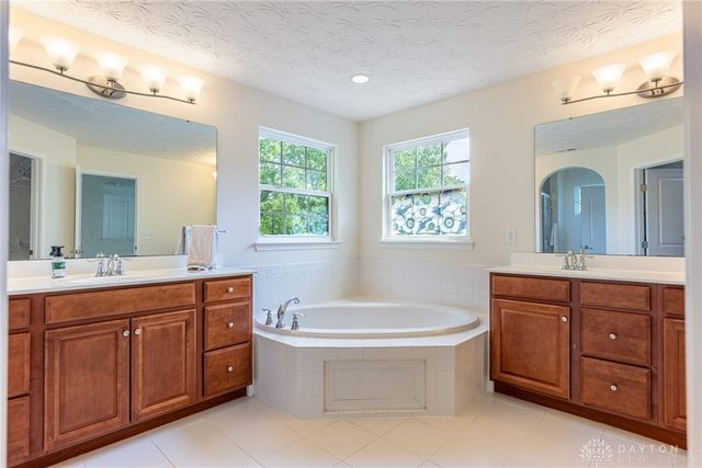 8730 Dowd Court, Dayton, OH 45458