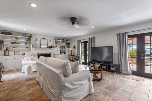 643 E Crest Road, Chattanooga, TN 37404