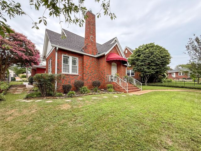 643 E Crest Road, Chattanooga, TN 37404