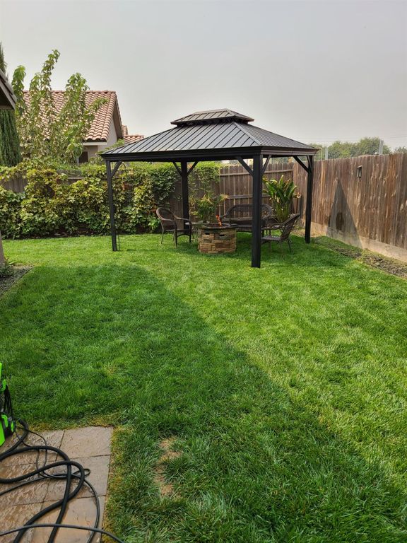 Image 16 of property listing at 669 Ficklin Drive, Madera, CA 93637