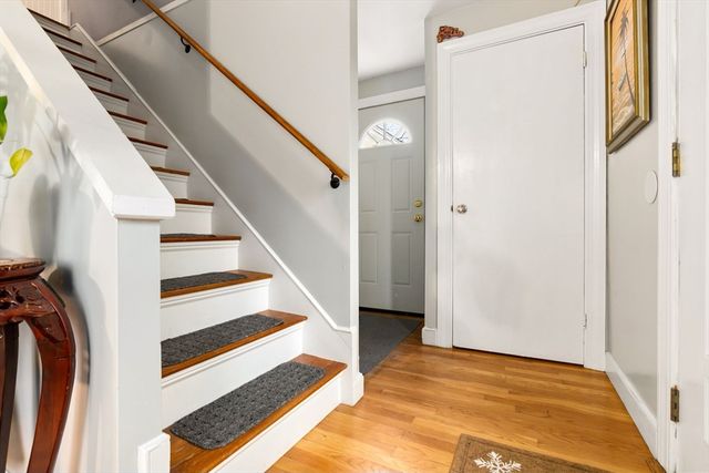 6 Cardinal Rd, Danvers, MA 01923