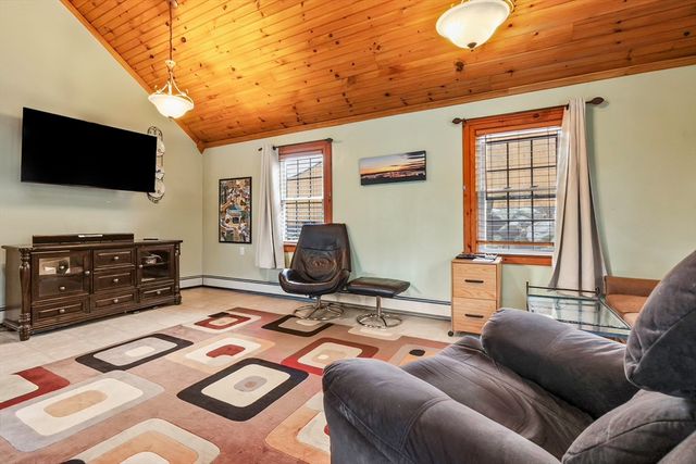 6 Cardinal Rd, Danvers, MA 01923