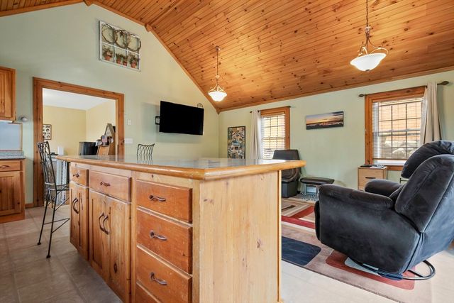 6 Cardinal Rd, Danvers, MA 01923