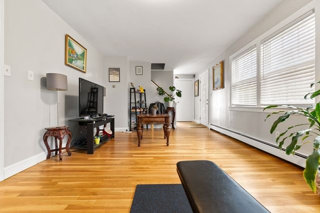 6 Cardinal Rd, Danvers, MA 01923