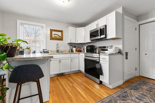 6 Cardinal Rd, Danvers, MA 01923