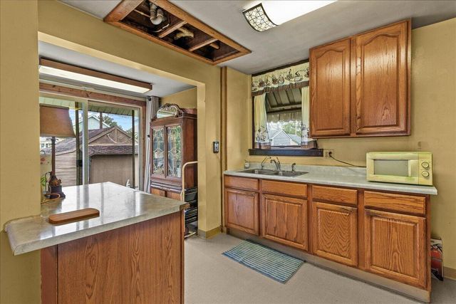 1570 Briarwood Avenue, Columbus, OH 43211