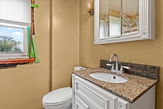 1570 Briarwood Avenue, Columbus, OH 43211