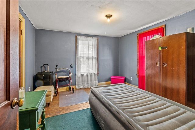 1570 Briarwood Avenue, Columbus, OH 43211