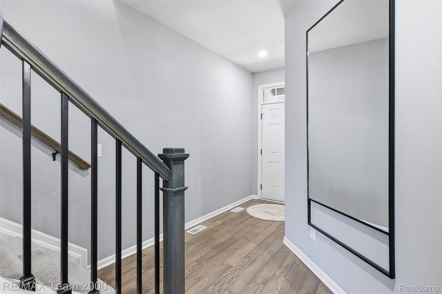 838 Addison Circle, Commerce Charter Township, MI 48390
