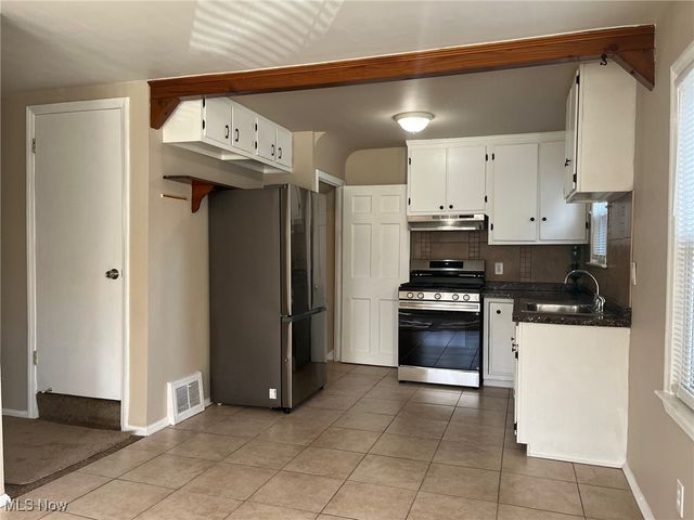 5409 Hollywood Avenue, Maple Heights, OH 44137