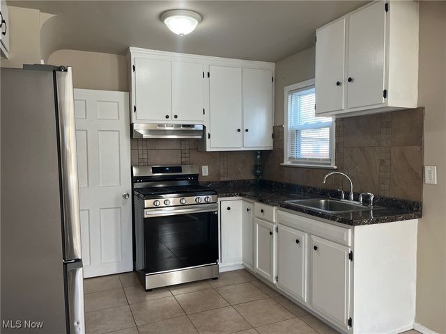 5409 Hollywood Avenue, Maple Heights, OH 44137