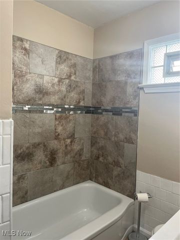 5409 Hollywood Avenue, Maple Heights, OH 44137