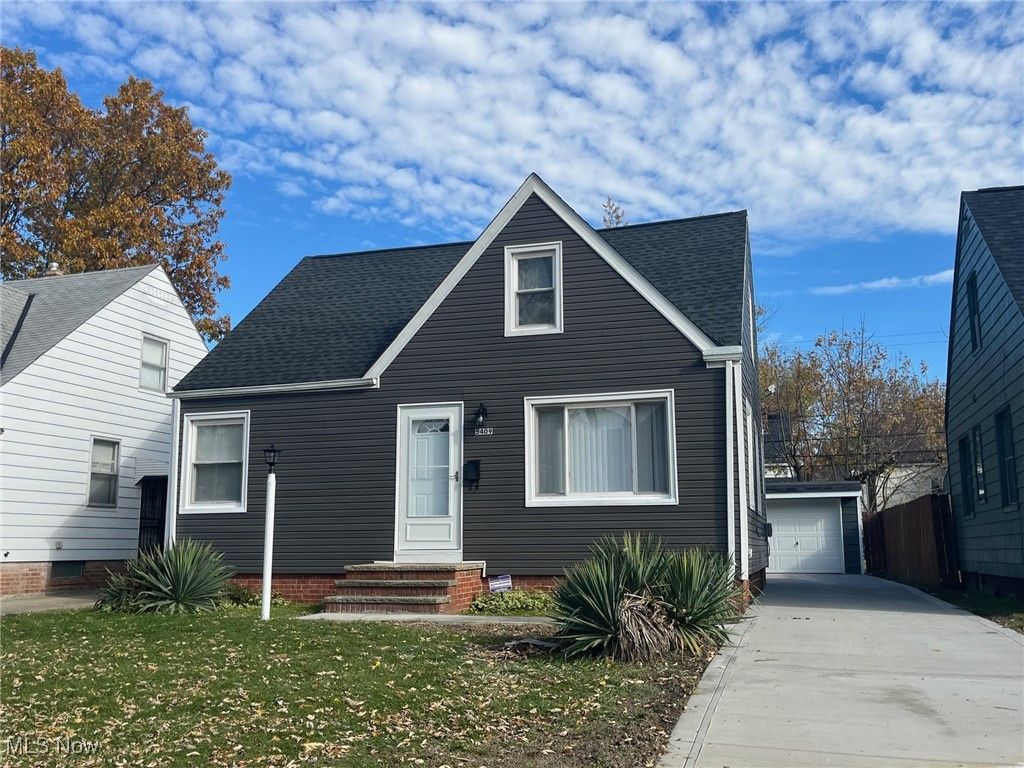 5409 Hollywood Avenue, Maple Heights, OH 44137