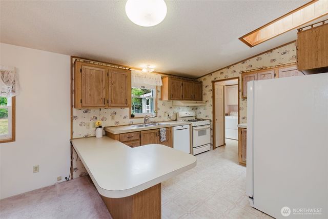 881 E Cedar Street, Belfair, WA 98528