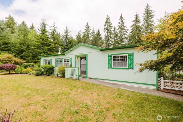 881 E Cedar Street, Belfair, WA 98528