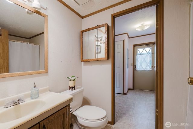 881 E Cedar Street, Belfair, WA 98528