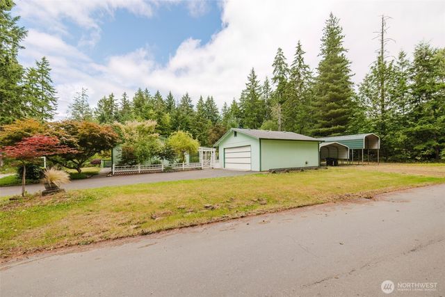 881 E Cedar Street, Belfair, WA 98528