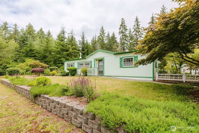 881 E Cedar Street, Belfair, WA 98528