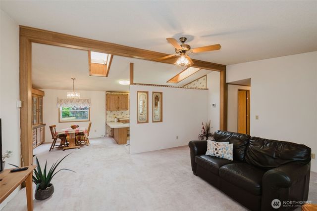 881 E Cedar Street, Belfair, WA 98528