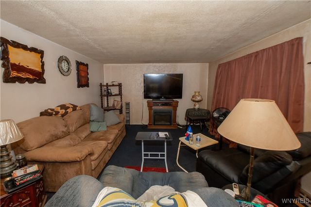 680 Dick Road, Cheektowaga, NY 14225