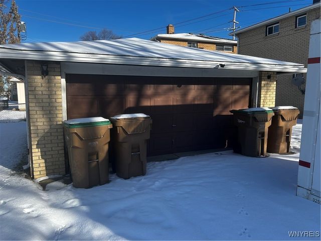 680 Dick Road, Cheektowaga, NY 14225