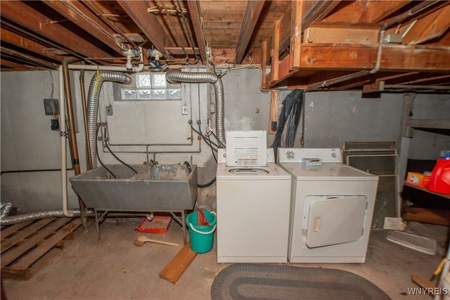 680 Dick Road, Cheektowaga, NY 14225