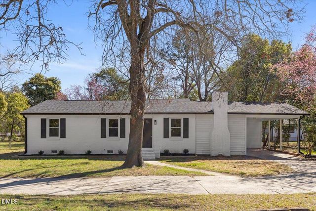 2205 Dixie Trail, Fayetteville, NC 28306