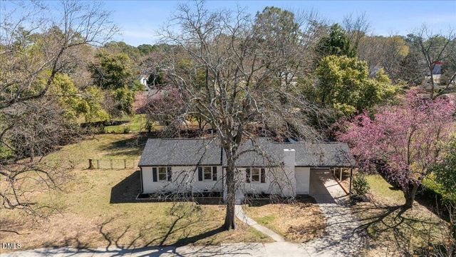 2205 Dixie Trail, Fayetteville, NC 28306