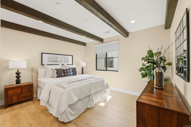 1601 San Remo Place 101, Encinitas, CA 92024
