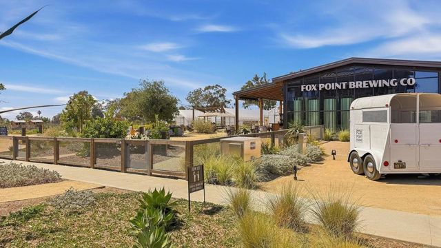 1601 San Remo Place 101, Encinitas, CA 92024