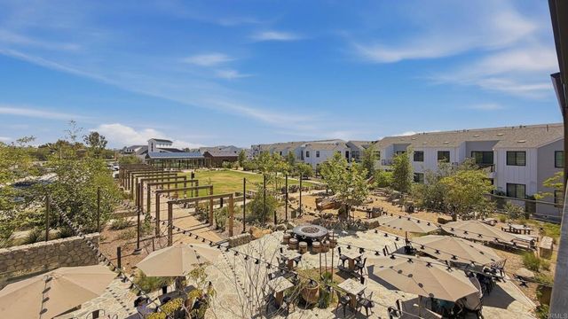 1601 San Remo Place 101, Encinitas, CA 92024