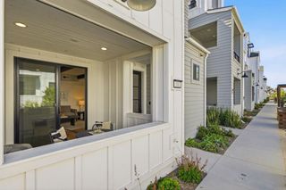 1601 San Remo Place 101, Encinitas, CA 92024