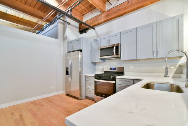 11 E Illinois Street 503, Chicago, IL 60611